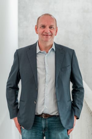 Portrait von Götz Aumüller